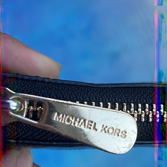 Michael Kors JET SET ZIPAROUND CONTINENTAL BLACK WALLET - Picture 4 of 14
